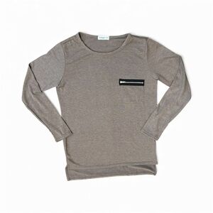 Ginger G Women’s Brown Long Sleeve Top with Black Zipper Pocket Size Small